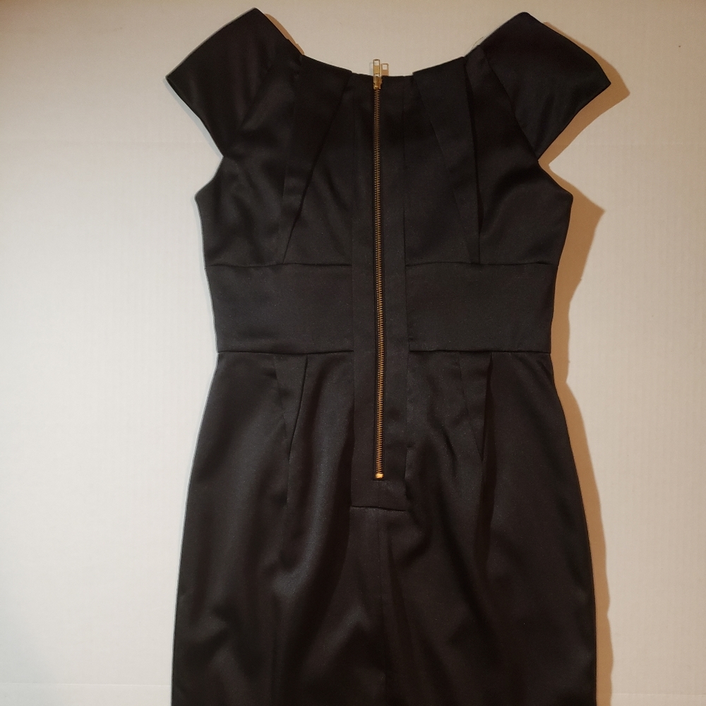 Women's London Times Dress - Picture 2 of 5